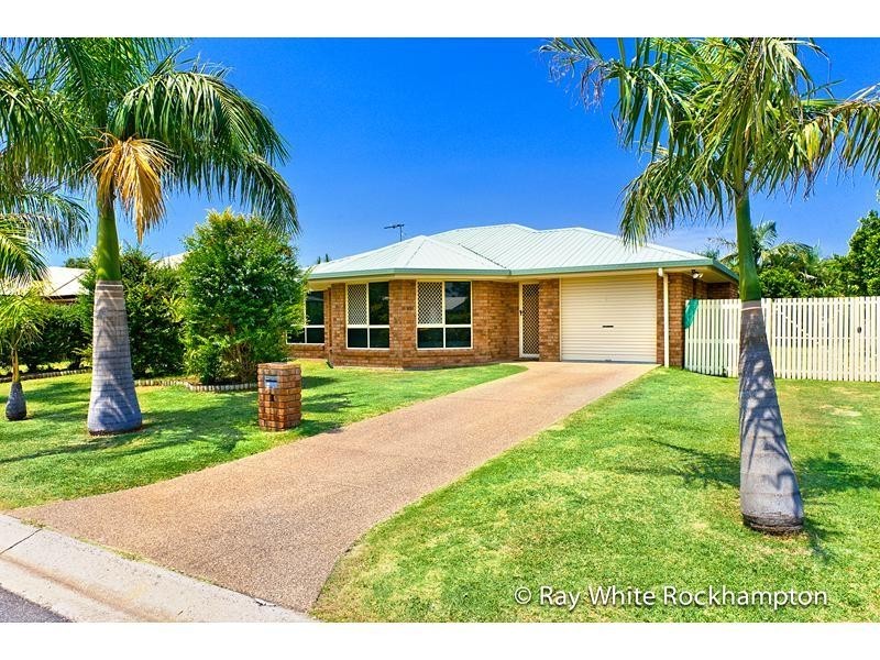 8 Col Crescent, Parkhurst QLD 4702