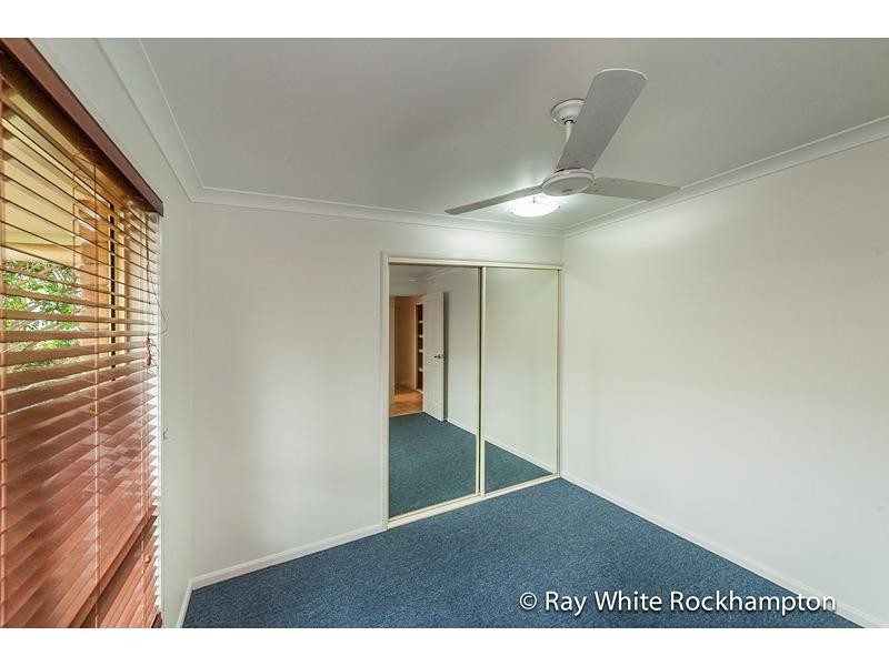 8 Col Crescent, Parkhurst QLD 4702