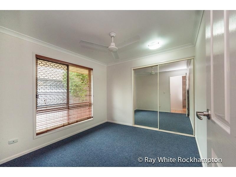 8 Col Crescent, Parkhurst QLD 4702