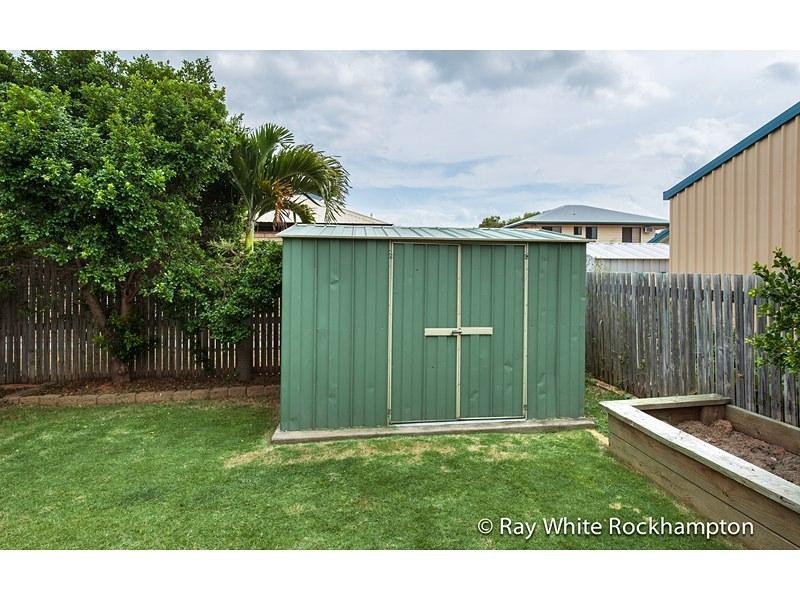 8 Col Crescent, Parkhurst QLD 4702
