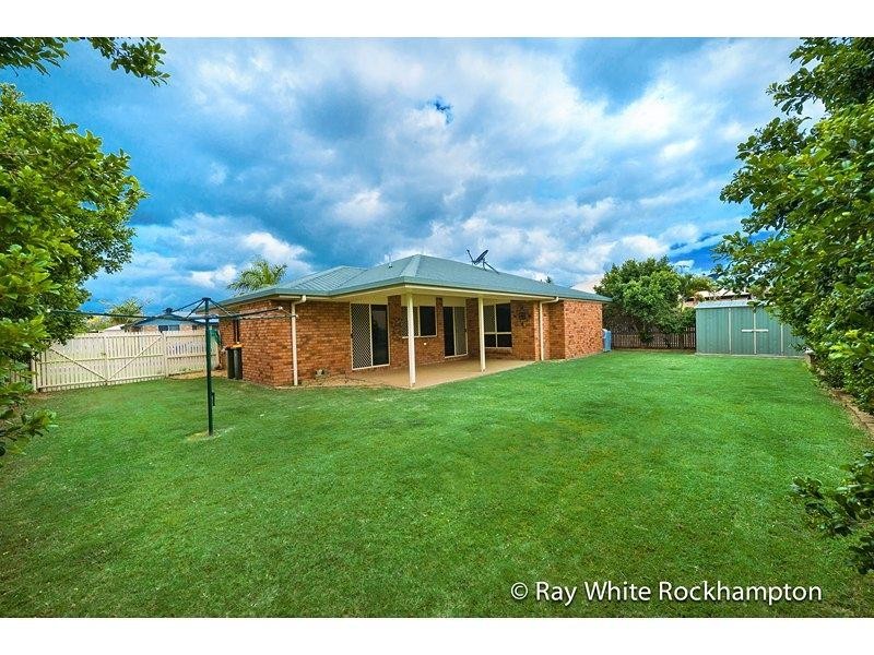 8 Col Crescent, Parkhurst QLD 4702