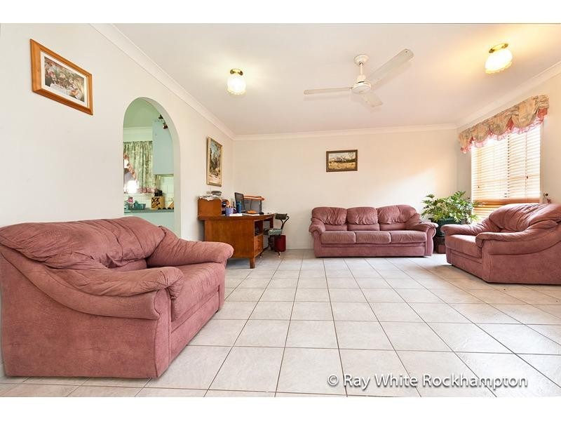 15 Carara Drive, Kawana QLD 4701