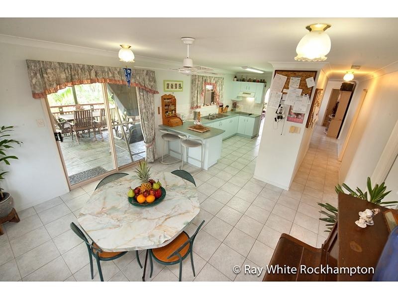 15 Carara Drive, Kawana QLD 4701