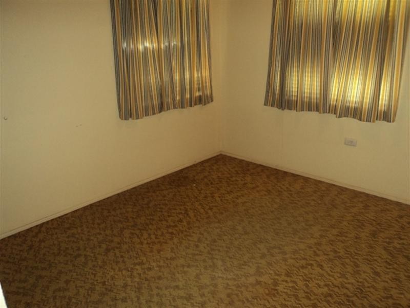 31 Calder Street, Park Avenue QLD 4701