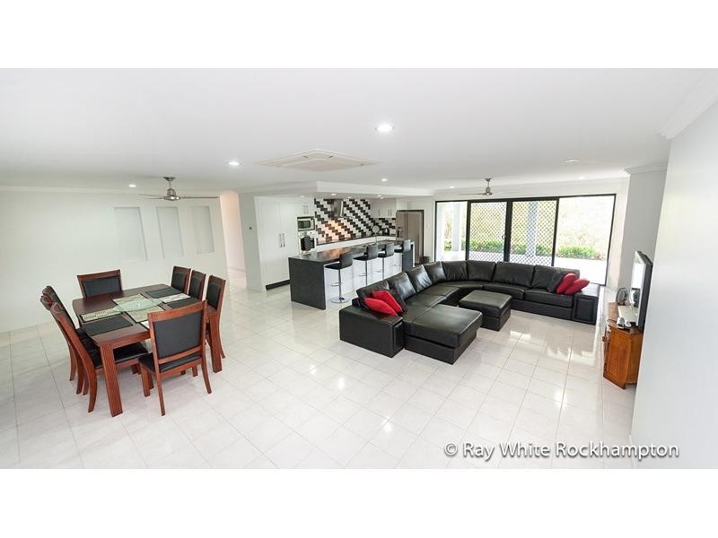 10 Kilkenny Court, Kawana QLD 4701