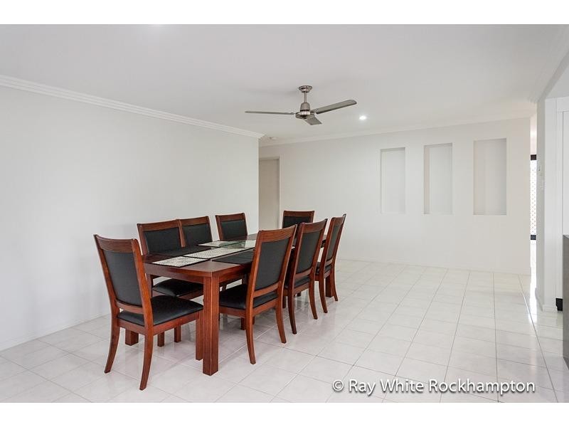 10 Kilkenny Court, Kawana QLD 4701