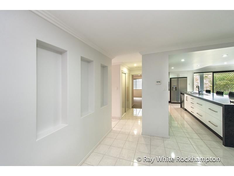 10 Kilkenny Court, Kawana QLD 4701