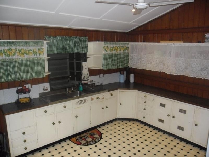 79 Edington Street, Berserker QLD 4701