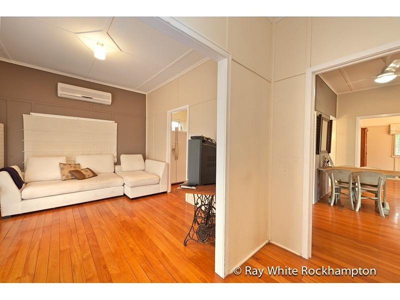 19 Meade Street, Wandal QLD 4700