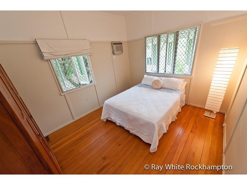 19 Meade Street, Wandal QLD 4700