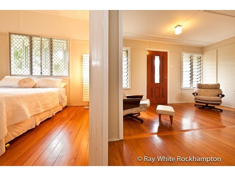 19 Meade Street, Wandal QLD 4700