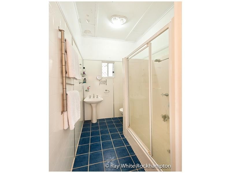 19 Meade Street, Wandal QLD 4700