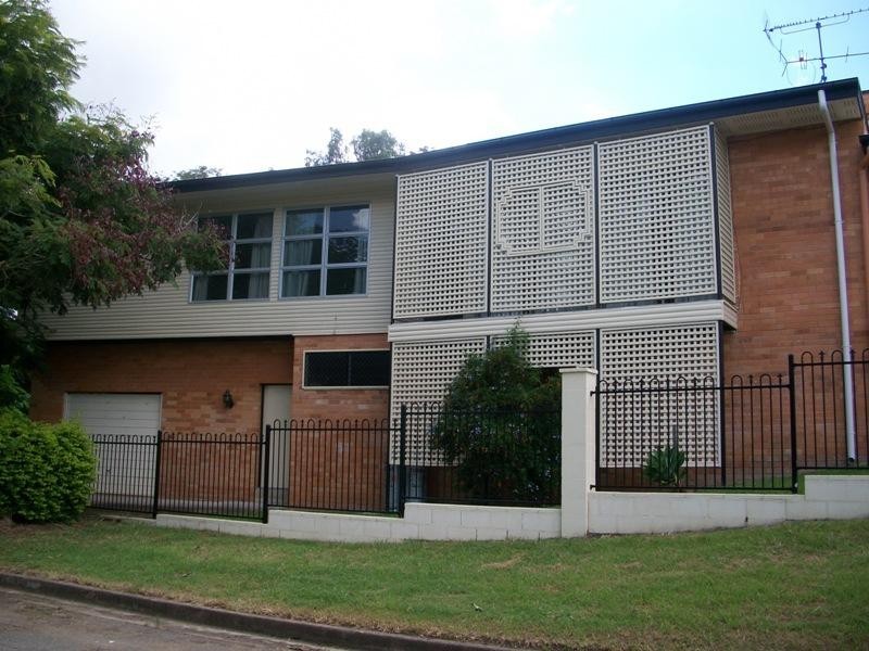 16 Considine Street, The Range QLD 4700