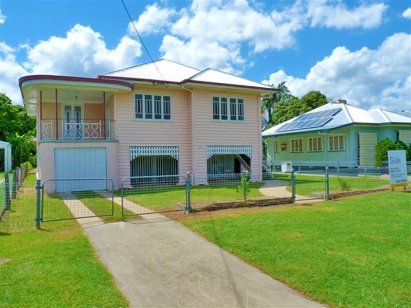 294 Pine Street, Berserker QLD 4701