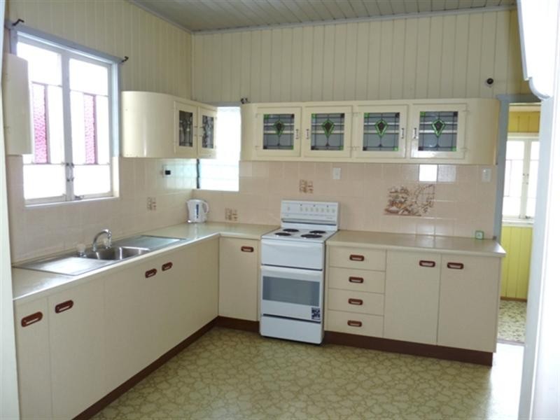 294 Pine Street, Berserker QLD 4701