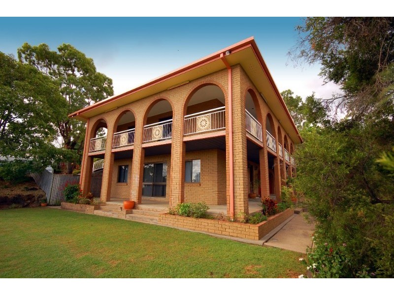 1 Fryer Avenue, Frenchville QLD 4701