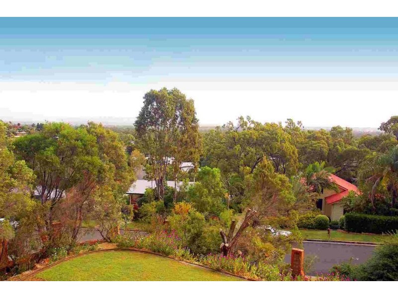 1 Fryer Avenue, Frenchville QLD 4701