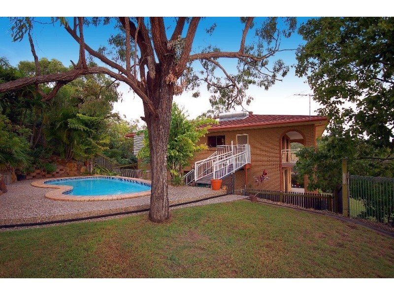 1 Fryer Avenue, Frenchville QLD 4701