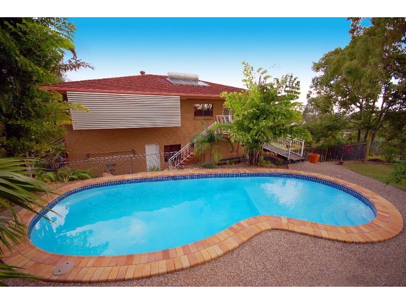 1 Fryer Avenue, Frenchville QLD 4701