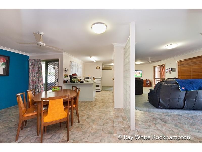 37 Locke Street, Kawana QLD 4701