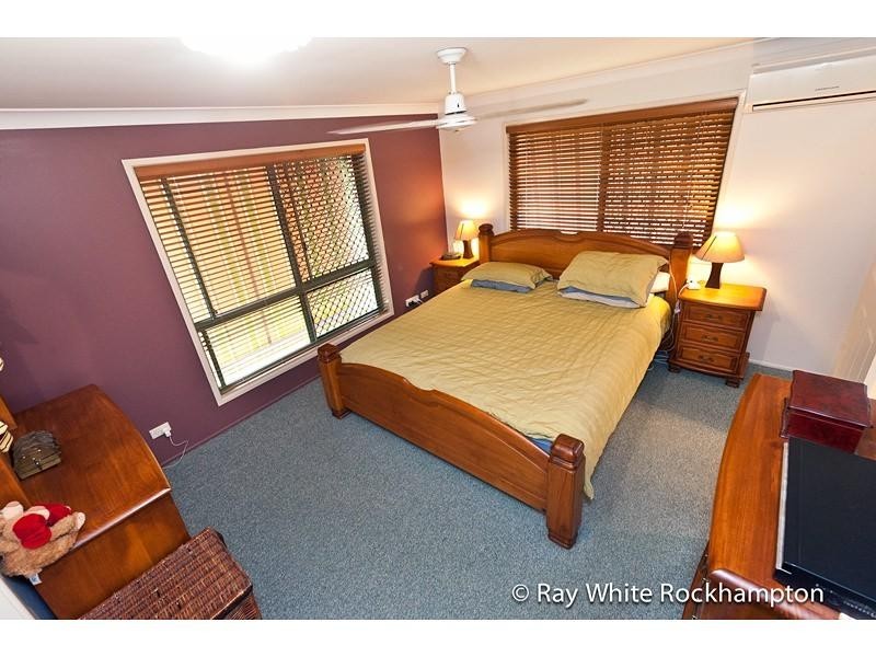 37 Locke Street, Kawana QLD 4701