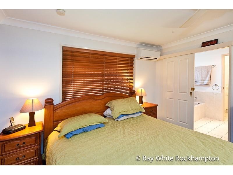 37 Locke Street, Kawana QLD 4701