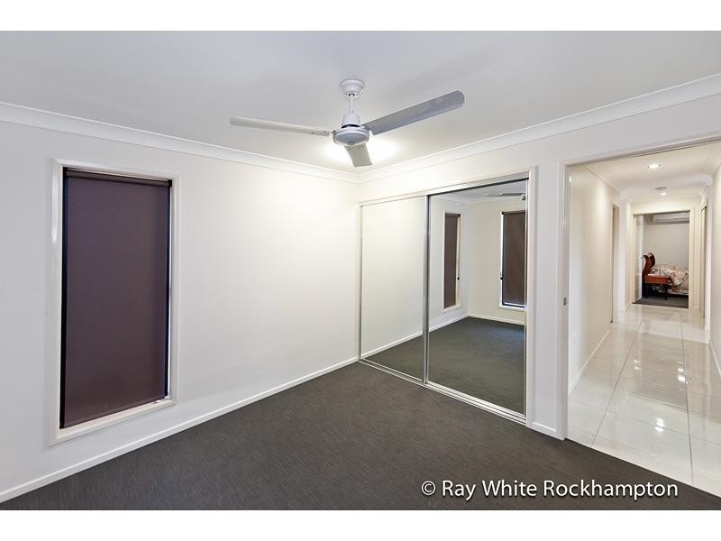 17 Annie Close, Gracemere QLD 4702