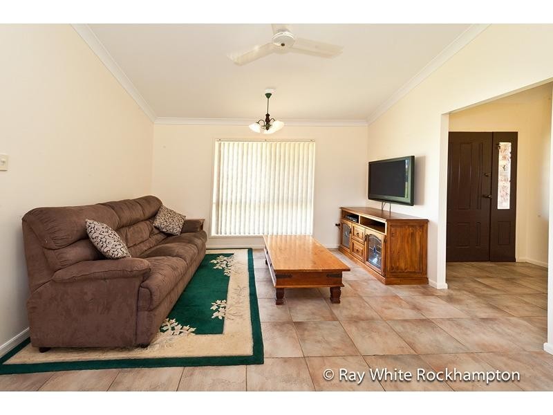 121 Cherryfield Road, Gracemere QLD 4702
