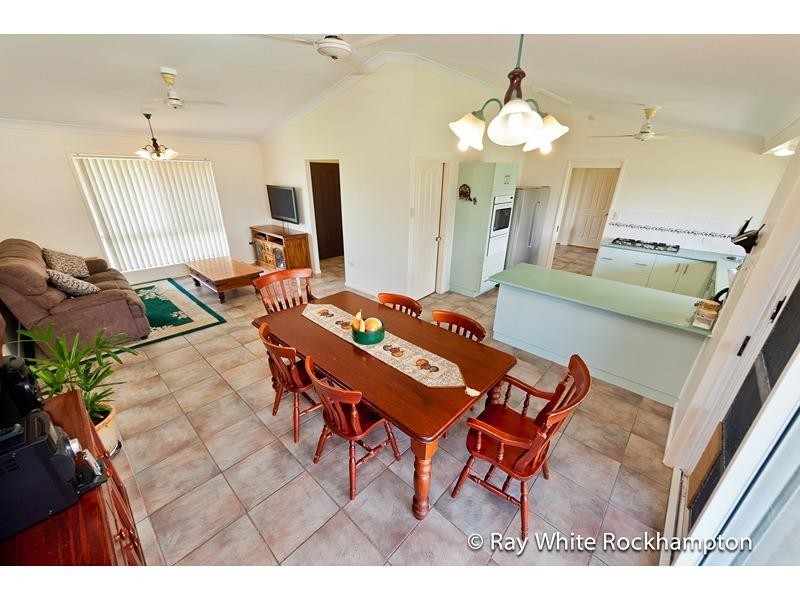 121 Cherryfield Road, Gracemere QLD 4702