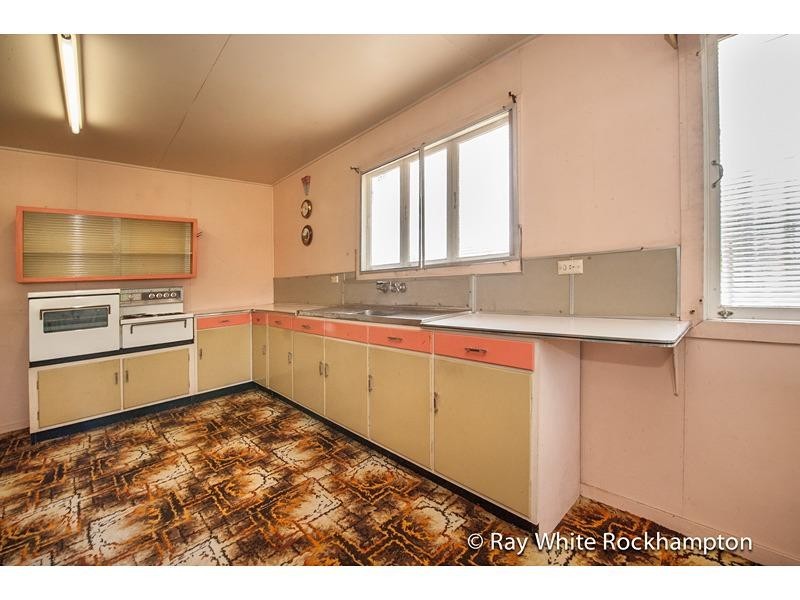 282 Farm Street, Kawana QLD 4701