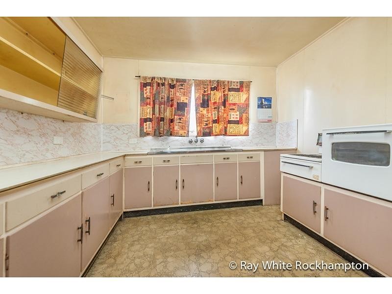 282 Farm Street, Kawana QLD 4701