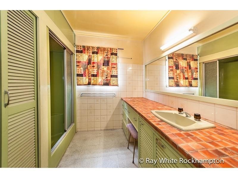 282 Farm Street, Kawana QLD 4701