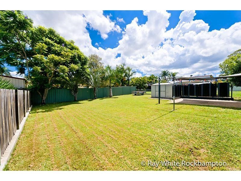 29 Wackford Street, Park Avenue QLD 4701