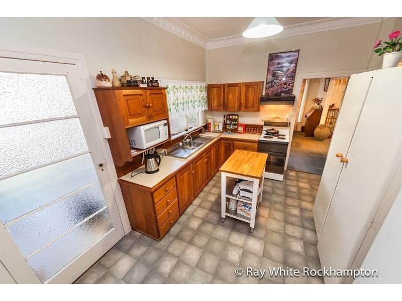 113 Cambridge Street, The Range QLD 4700