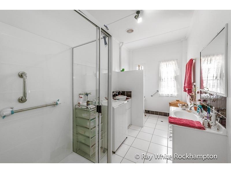 113 Cambridge Street, The Range QLD 4700