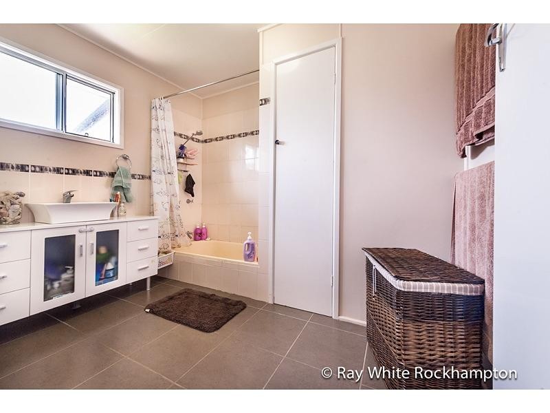 115 Hyde Street, Frenchville QLD 4701