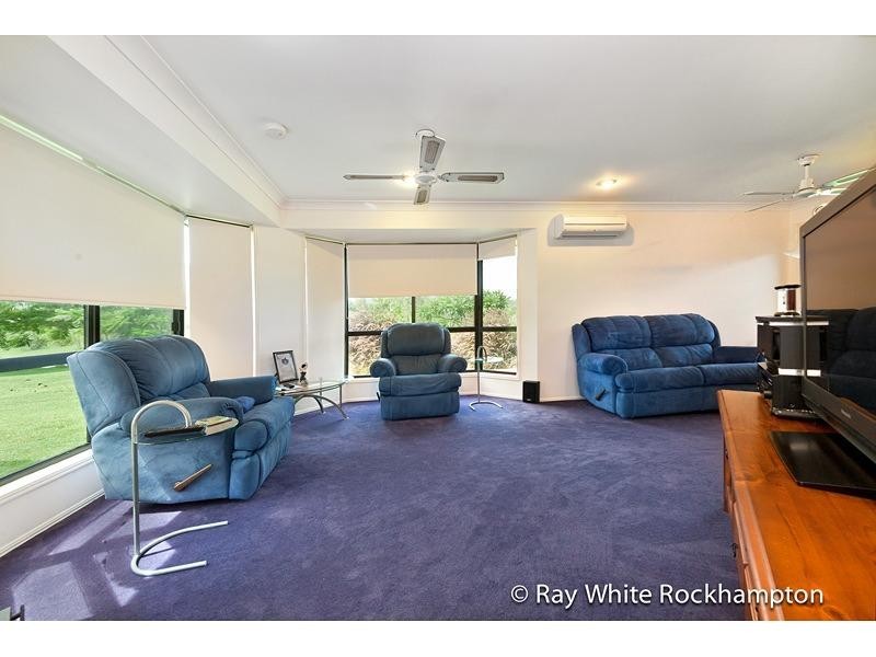 33 Burderkin Road, Nerimbera QLD 4701