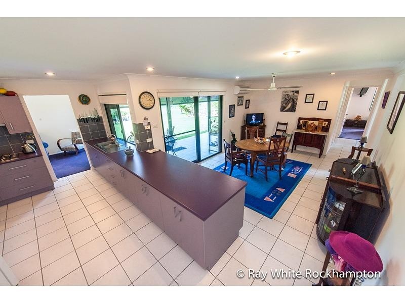 33 Burderkin Road, Nerimbera QLD 4701