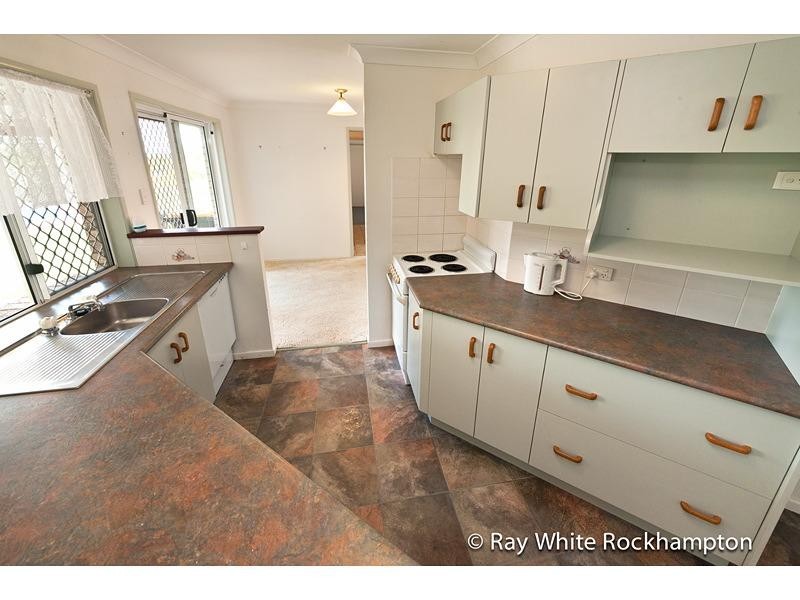 31 Strelow Avenue, Glenlee QLD 4711