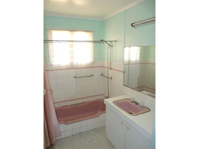 32 Caroline Street, Allenstown QLD 4700