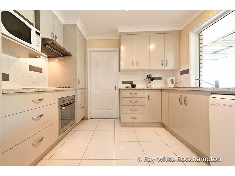 23 Van Haeren Street, Kawana QLD 4701