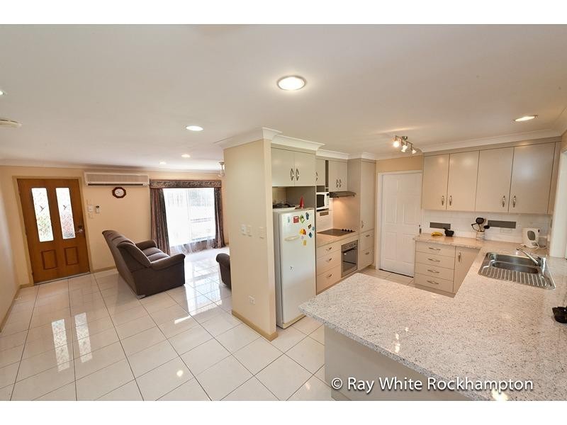 23 Van Haeren Street, Kawana QLD 4701