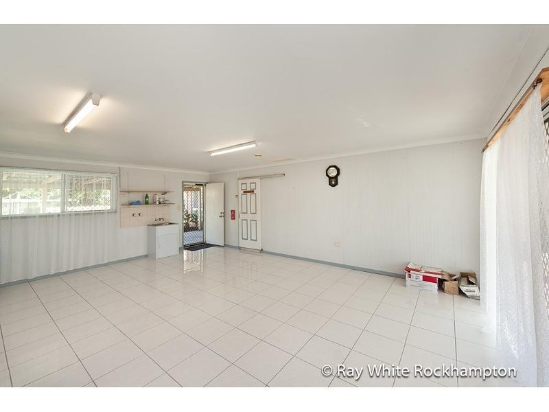 23 Van Haeren Street, Kawana QLD 4701