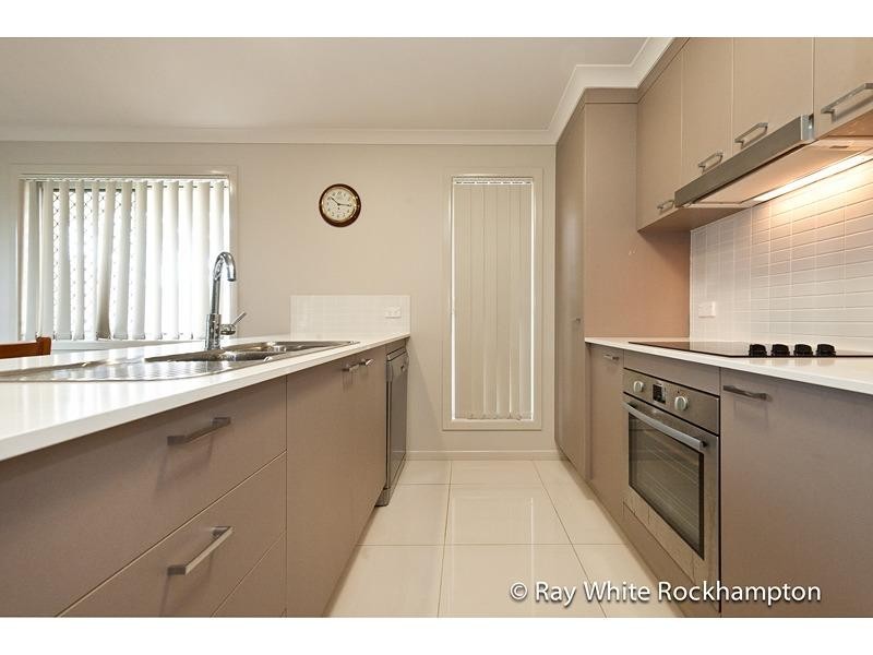 75 Bennett Street, Berserker QLD 4701