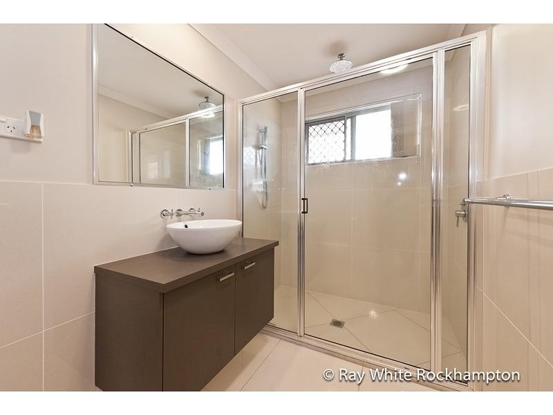 75 Bennett Street, Berserker QLD 4701