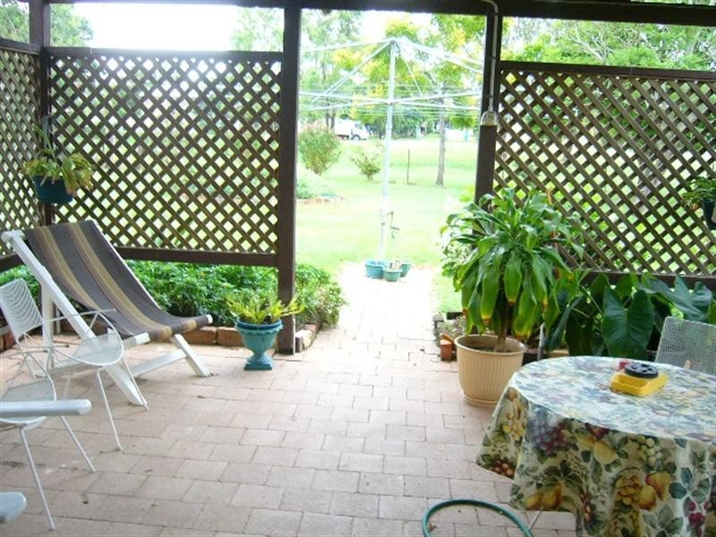 27 Ellis Street, Berserker QLD 4701