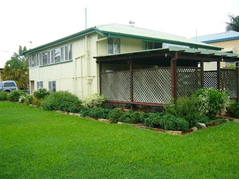 27 Ellis Street, Berserker QLD 4701