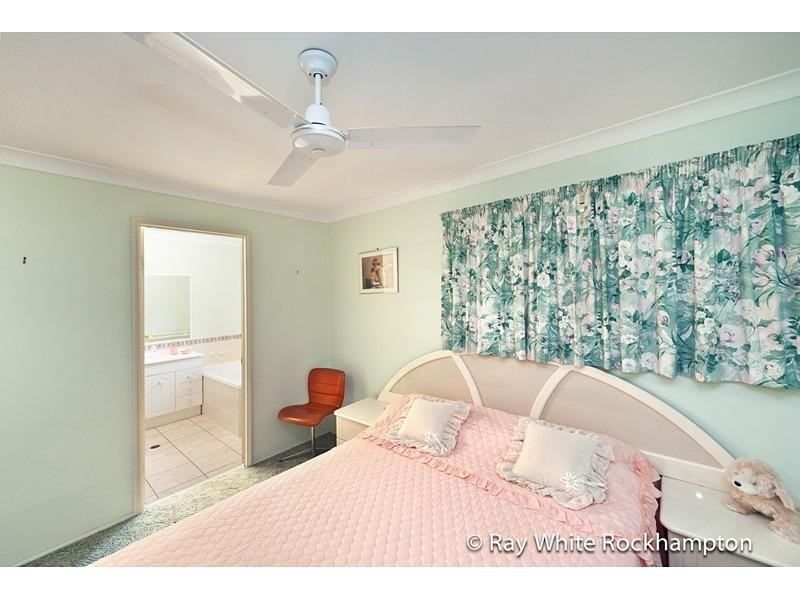 24 Peppermint Drive, Kawana QLD 4701