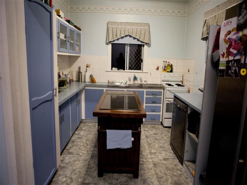 18 Goodson Street, West Rockhampton QLD 4700