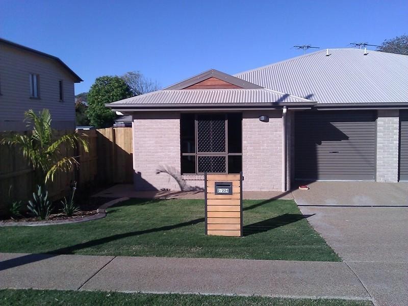 2/224 Ford Street, Berserker QLD 4701